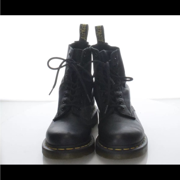 Doc martens $ 170 Sz 6 Women Leather Pascal Lace Up Boot In Black - Picture 6 of 7